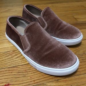 Pink Velvet Slip-on Shoes
